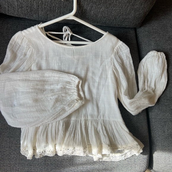 Cutest linen long Sleeve - Picture 3 of 3